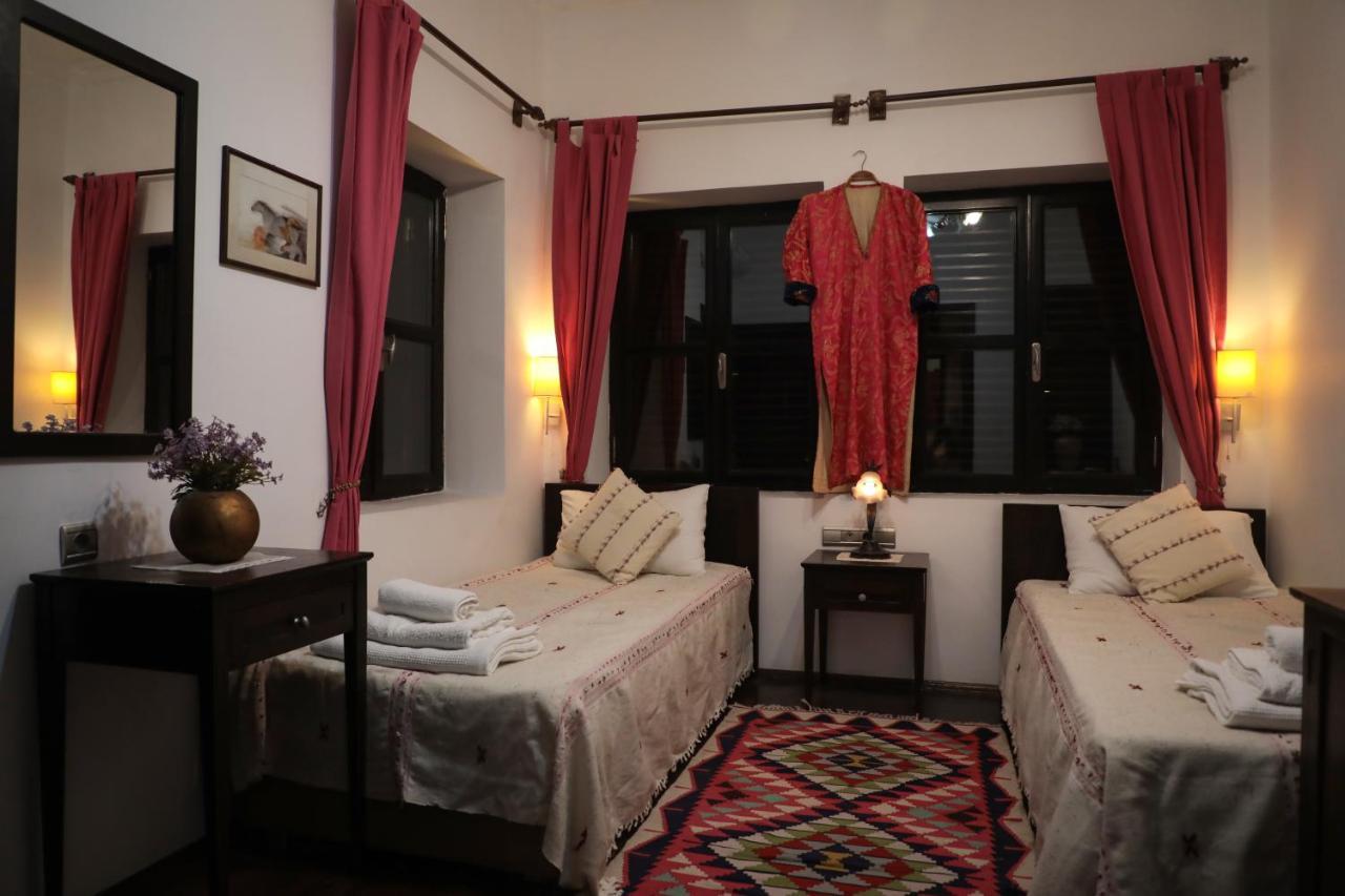 Hadrianus Pansion Hotell Antalya Eksteriør bilde