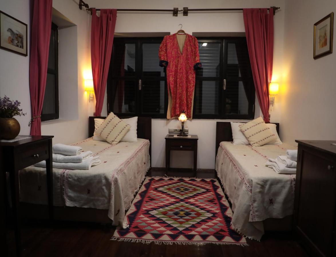 Hadrianus Pansion Hotell Antalya Eksteriør bilde