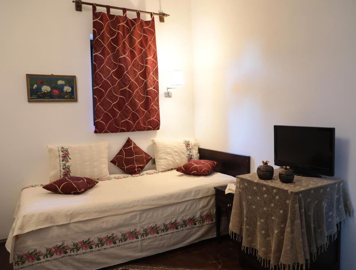 Hadrianus Pansion Hotell Antalya Eksteriør bilde